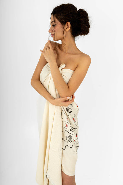 Maia Towel – Modern Artistic Luxury